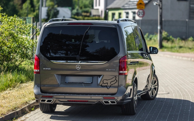 Mercedes-Benz Klasa V cena 169900 przebieg: 160000, rok produkcji 2016 z Lidzbark małe 667